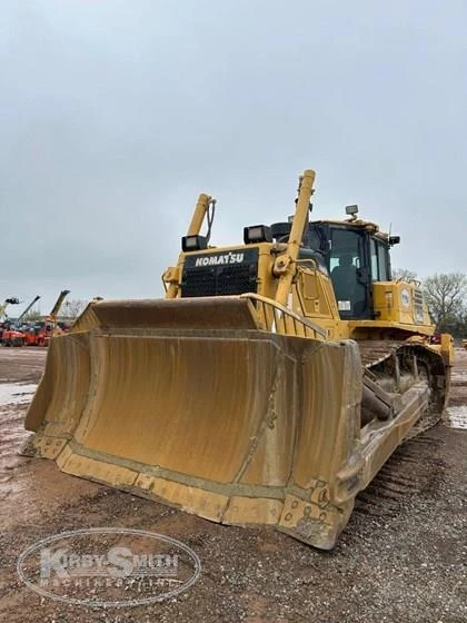 Used Komatsu Dozer in yard